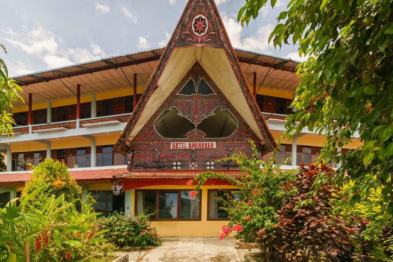 Reddoorz @ Tuktuk Danau Toba Hotell Exteriör bild